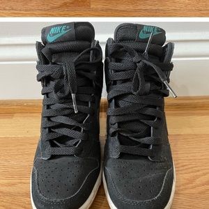 Nike Platforms Size 6